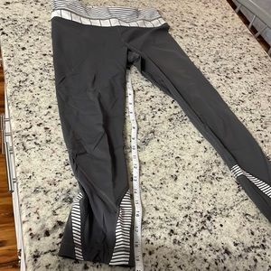 Lululemon leggings size 4